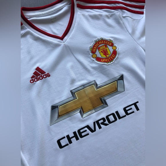 Adidas Manchester United 2015-16 Away Shirt - Picture 4 of 5